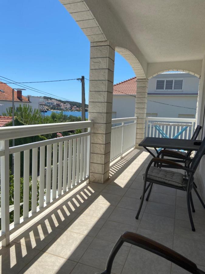 House Mare Apartment Трогир Екстериор снимка
