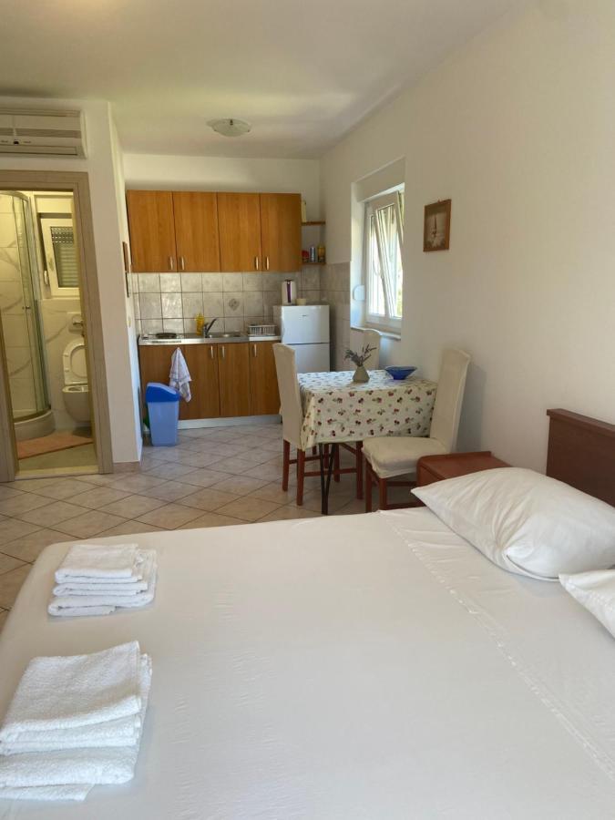 House Mare Apartment Трогир Екстериор снимка