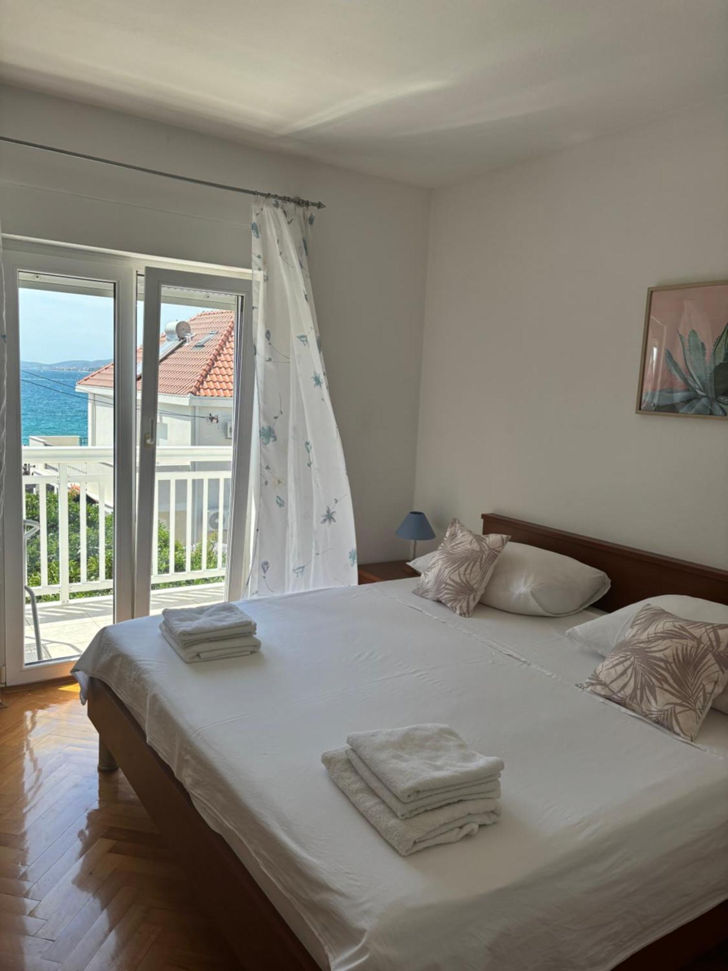 House Mare Apartment Трогир Екстериор снимка