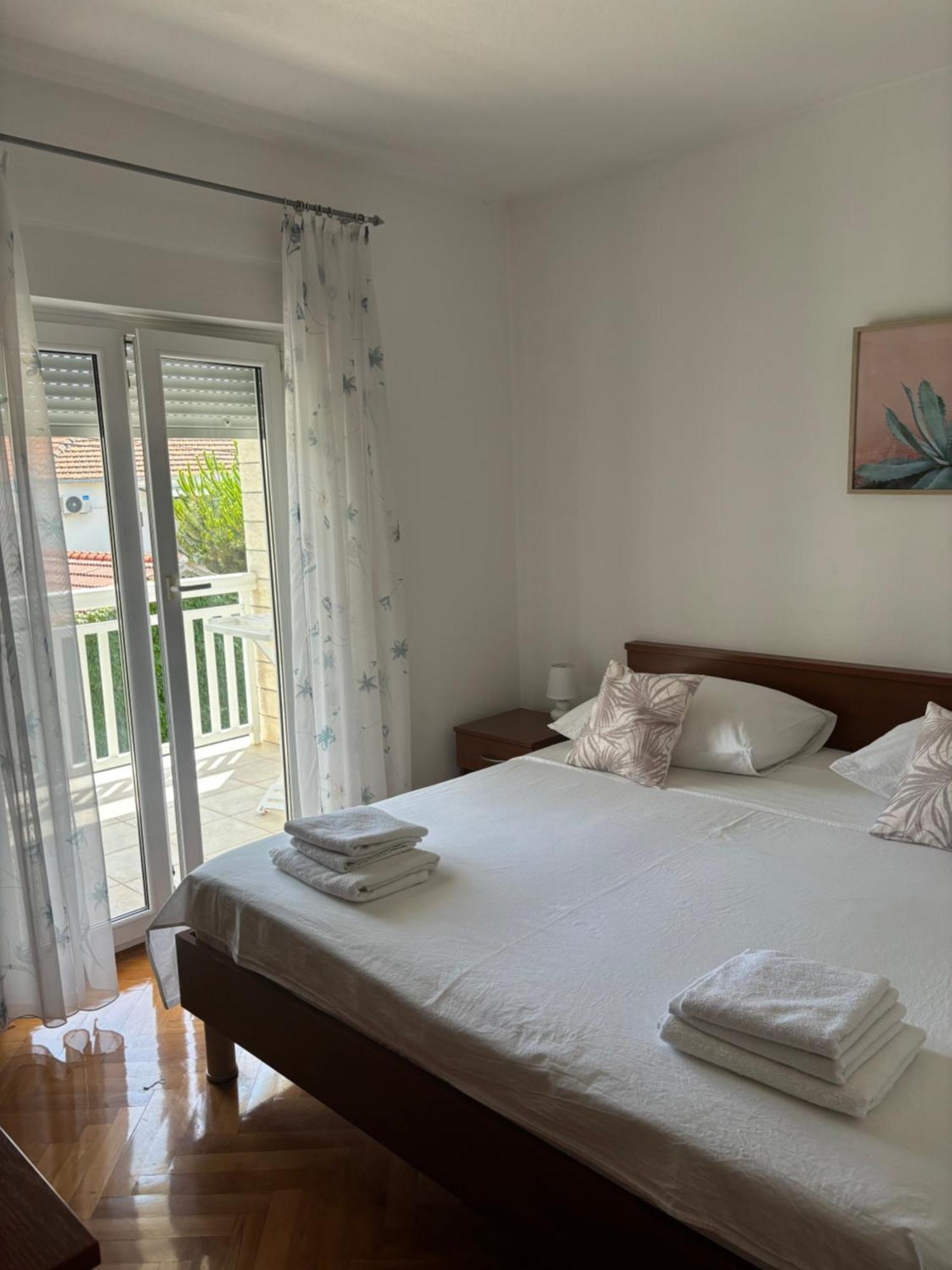 House Mare Apartment Трогир Екстериор снимка